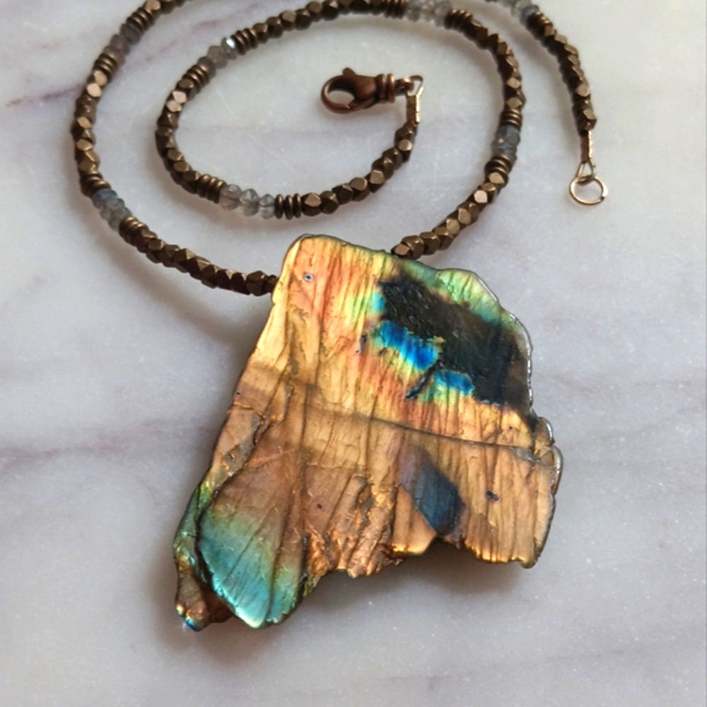 Labradorite Necklace - Grunge Fairy Beaded Necklace - Rainbow Crystal Jewel